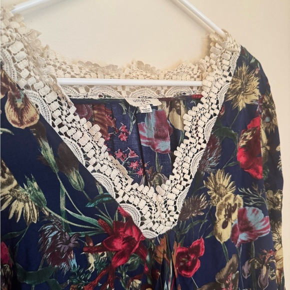Umgee Floral Boho Whimsigoth Tunic Top Lace V-Neck Bell Sleeve Women’s Medium - Picture 3 of 6